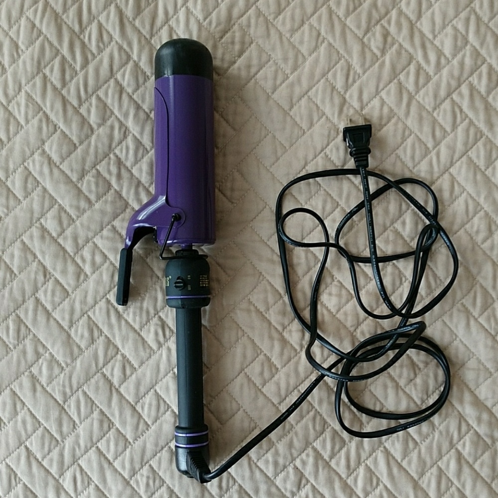 2 inch Hot Tools curling iron - barely used